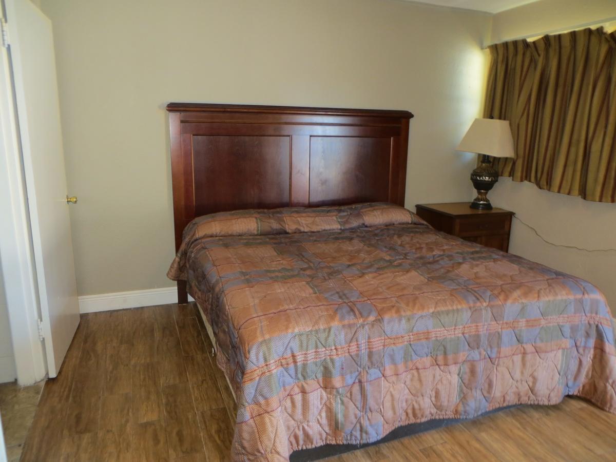 Paradise Inn Bay City Extérieur photo