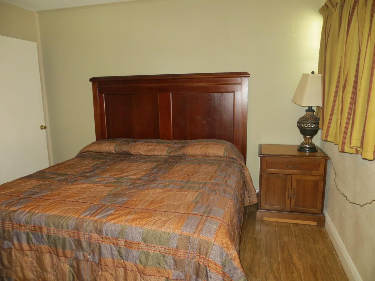 Paradise Inn Bay City Extérieur photo